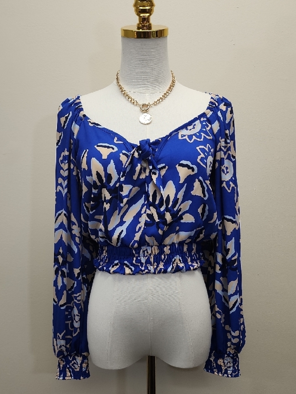 Sienna Sky Blue Abstract Tie Front Crop Blouse Size Medium
